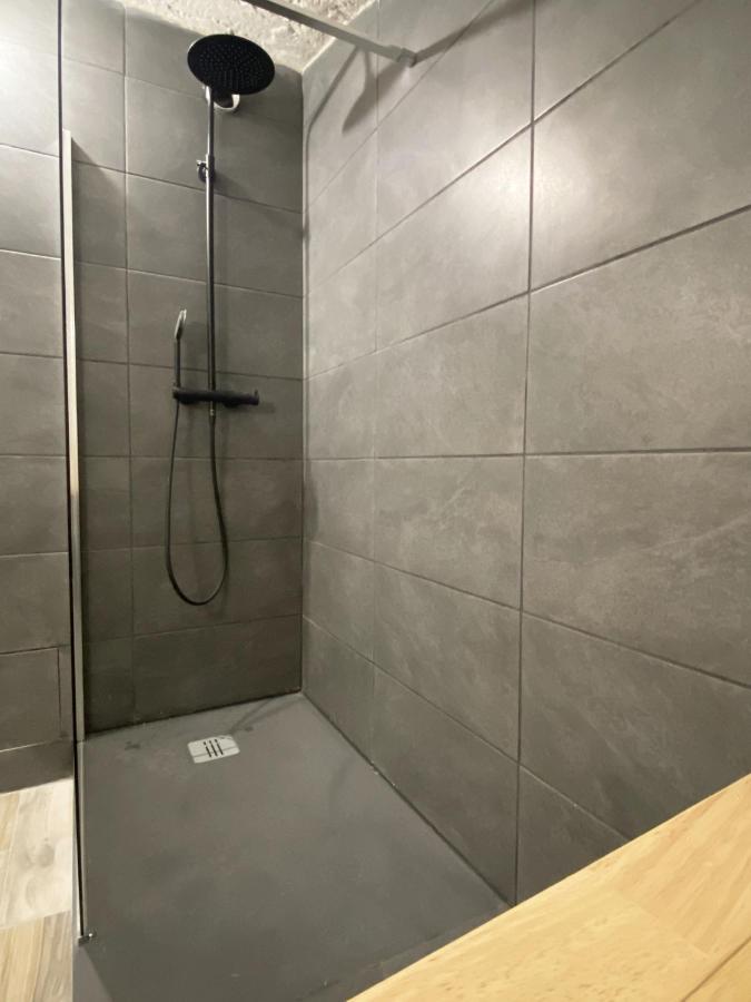Espace Le Cheval Blanc Castelnau-le-Lez Habitación foto