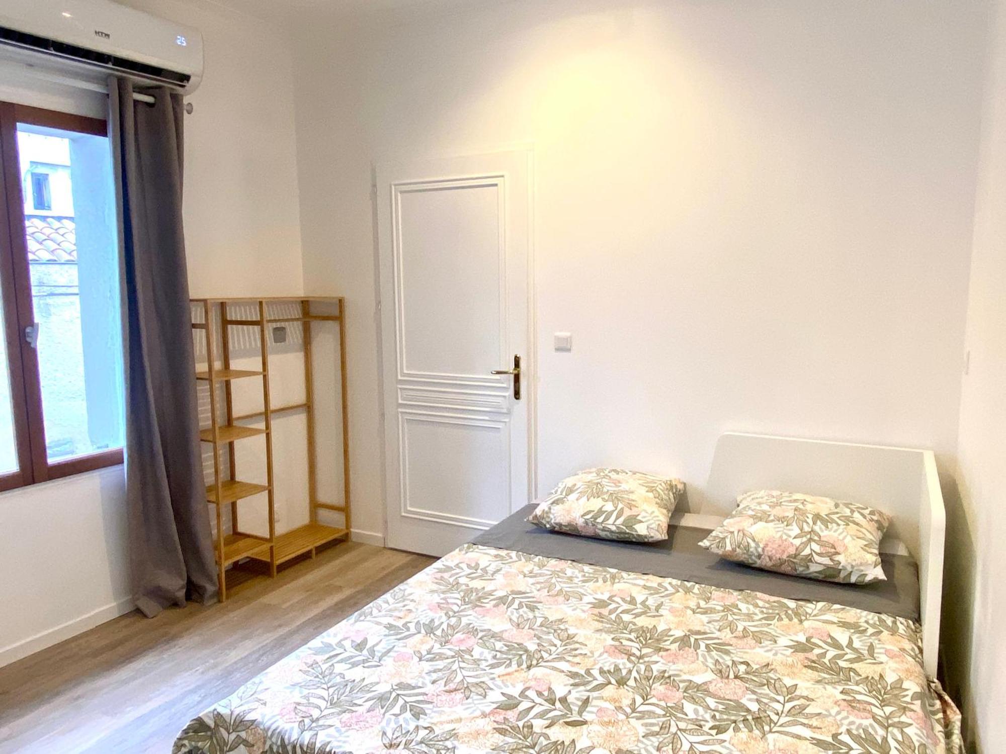 Espace Le Cheval Blanc Castelnau-le-Lez Habitación foto